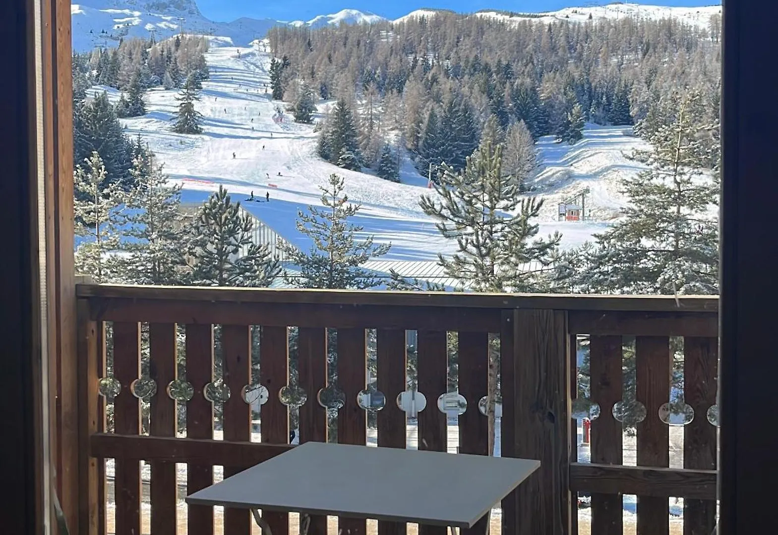 Apartament Superdevoluy, Appartement Recent - En Face Et Au Pied Des Pistes Saint-Étienne-en-Dévoluy